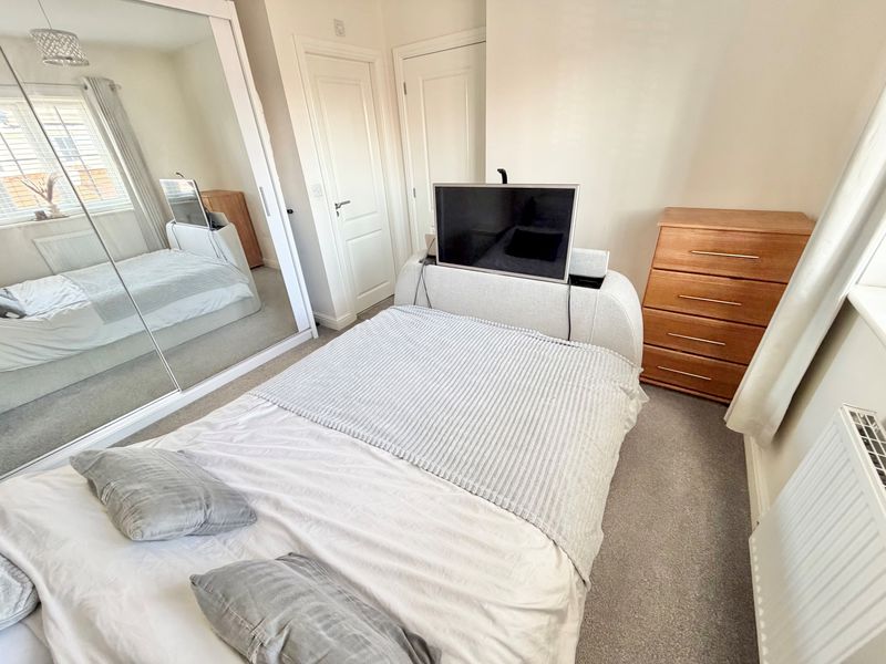 Cuddington Grove Rossmore